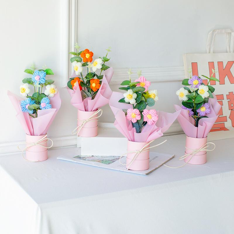 New Cute Bouquet Finished Product Crochet Ornaments Hand Knitted Flower Crochet Flower Bouquet