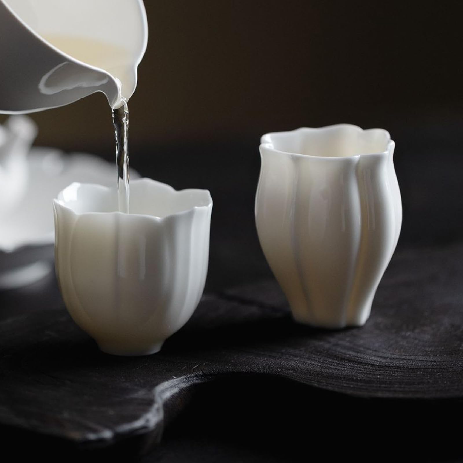 

Pedoleco Chinese Tea Utensils, Set of 2, 60ml, Tulip-Shaped Mini Teacups, Handmade White Porcelain, Ceramics