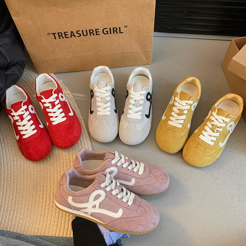 Red German training shoes women's shoes popular 2025 spring and summer new super fire sports shoes versatile Forrest Gump shoes casual board shoes