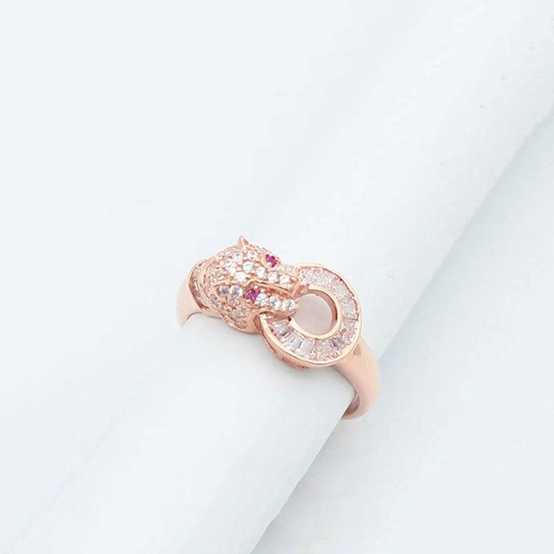 Фиолетовое Золотое Инкрустированное Цирконом Голова Леопарда Покрытое Розовым Золотом Иностранным Газом Регулируемый Дизайн Кольцо Женское