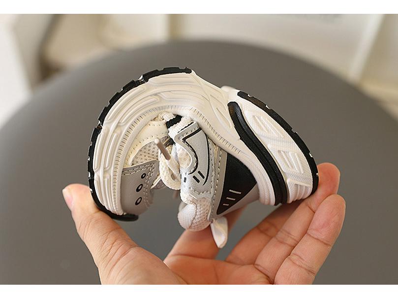 2025 Spring New Arrivals: Kids' Mesh Breathable Sports Running Shoes for Boys and Girls