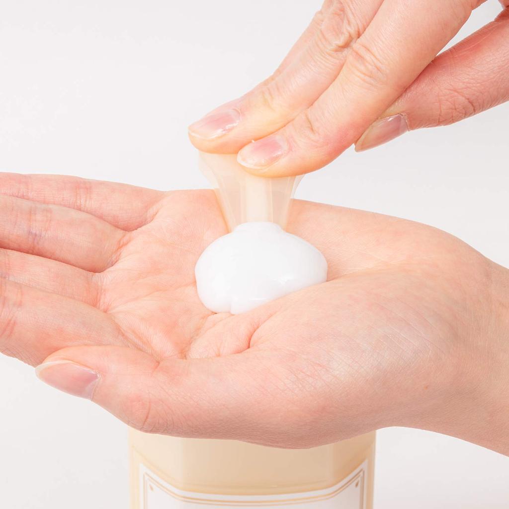 KOSE Jurem Relax Hair Conditioner for and tangled Floral Honey (Airy & Smooth) Refill, 360ml, soft, smooth, hair. Scent. (x 1)