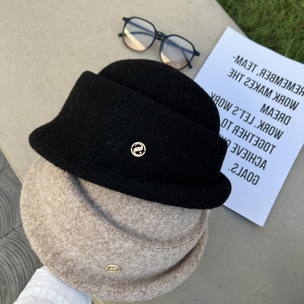 New Autumn and Winter Knitted Gift Hat for Women Versatile  Fashionable  Warm  Temperament  Retro Basin Hat Trend