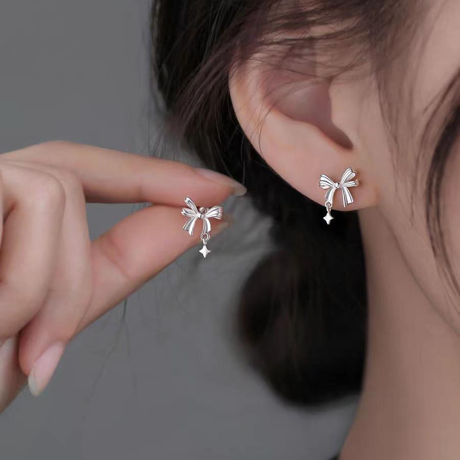 Elegant Starburst Bow Stud Earrings: Stylish Unique Ear Jewelry