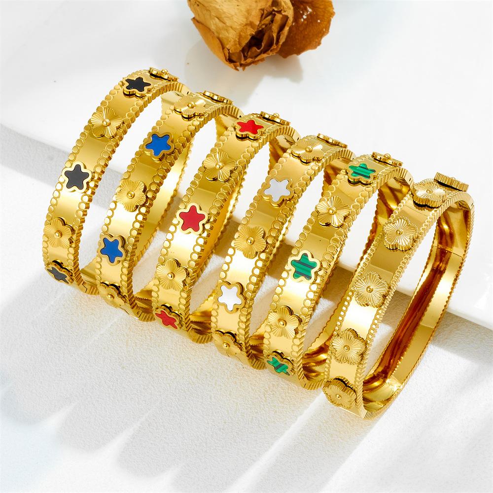 2026 Five-leaf Flower Design High-end Jewelry Light Luxury Temperament Fashion Versatile Ins Style Bracelet