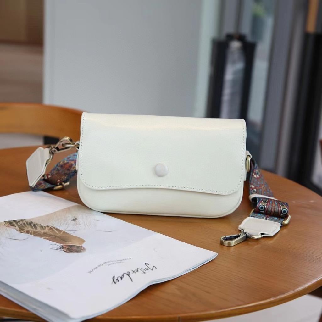 The First Layer Cowhide Small Bag for Women In Summer New Niche Retro Leather Shoulder Bag Temperament Versatile Crossbody Bag