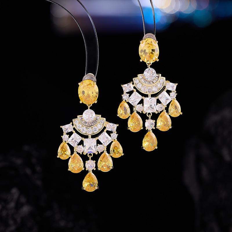 

High End Fashion, Light Luxury Temperament, Heavy Industry Earrings, Exaggerated Personality, Irregular Earrings, Women s Conch Earrings