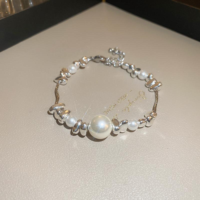 French temperament cold wind zircon star pearl bracelet light luxury bracelet sweet versatile jewelry