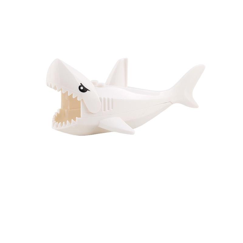 Mini Assembly Building Blocks Model Crocodile Shark Orangutan Decoration Blocks For Children Plastic Material
