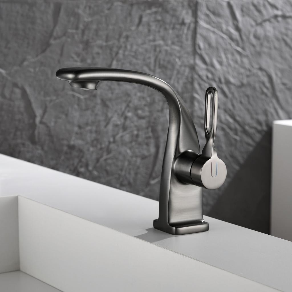 New Basin faucet bathroom Sink faucet hot and cold chrome/grey wash faucet,water tap sink mixer brass single lever sink mixer