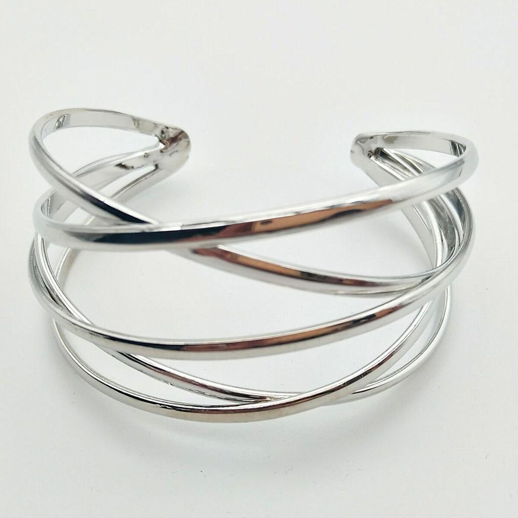 Fashionable Hollow Bangles Irregular Cuff Geometric Bracelets Metal Texture Wrist Jewelry for Parties and Daily Wear