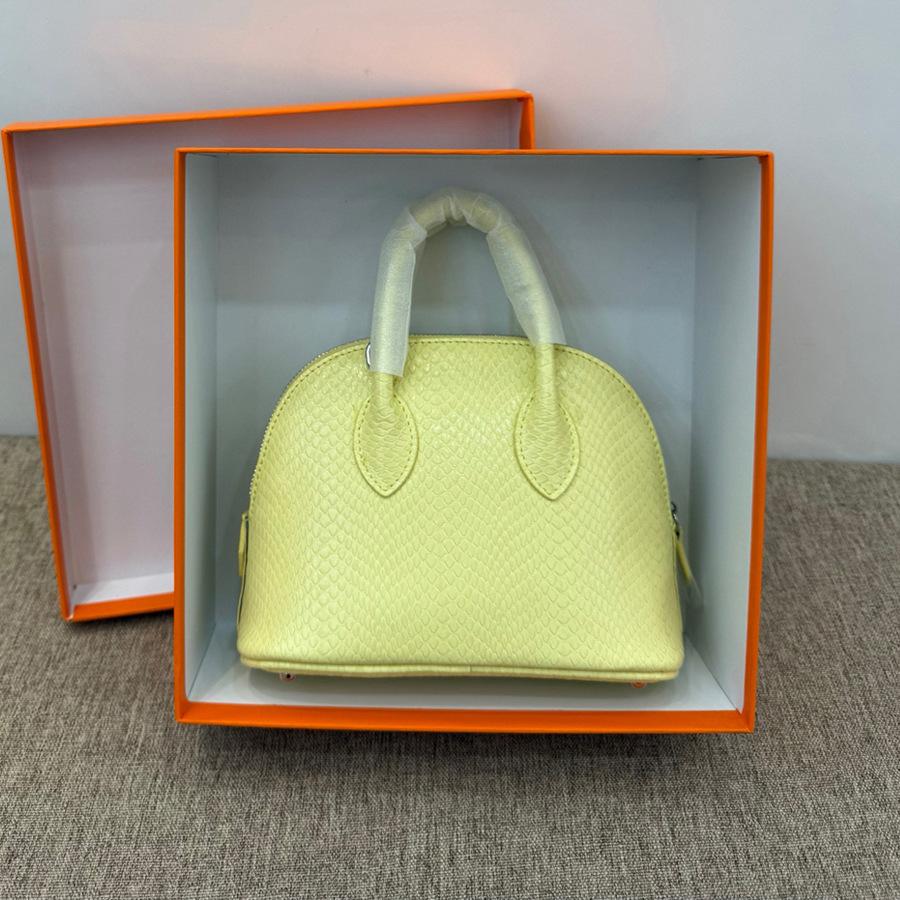 Hand Carry Mini Shell Bag 2026 New Versatile Snake Pattern Cowhide Bowling Bag Genuine Leather Shoulder Messenger Bag Small Bag