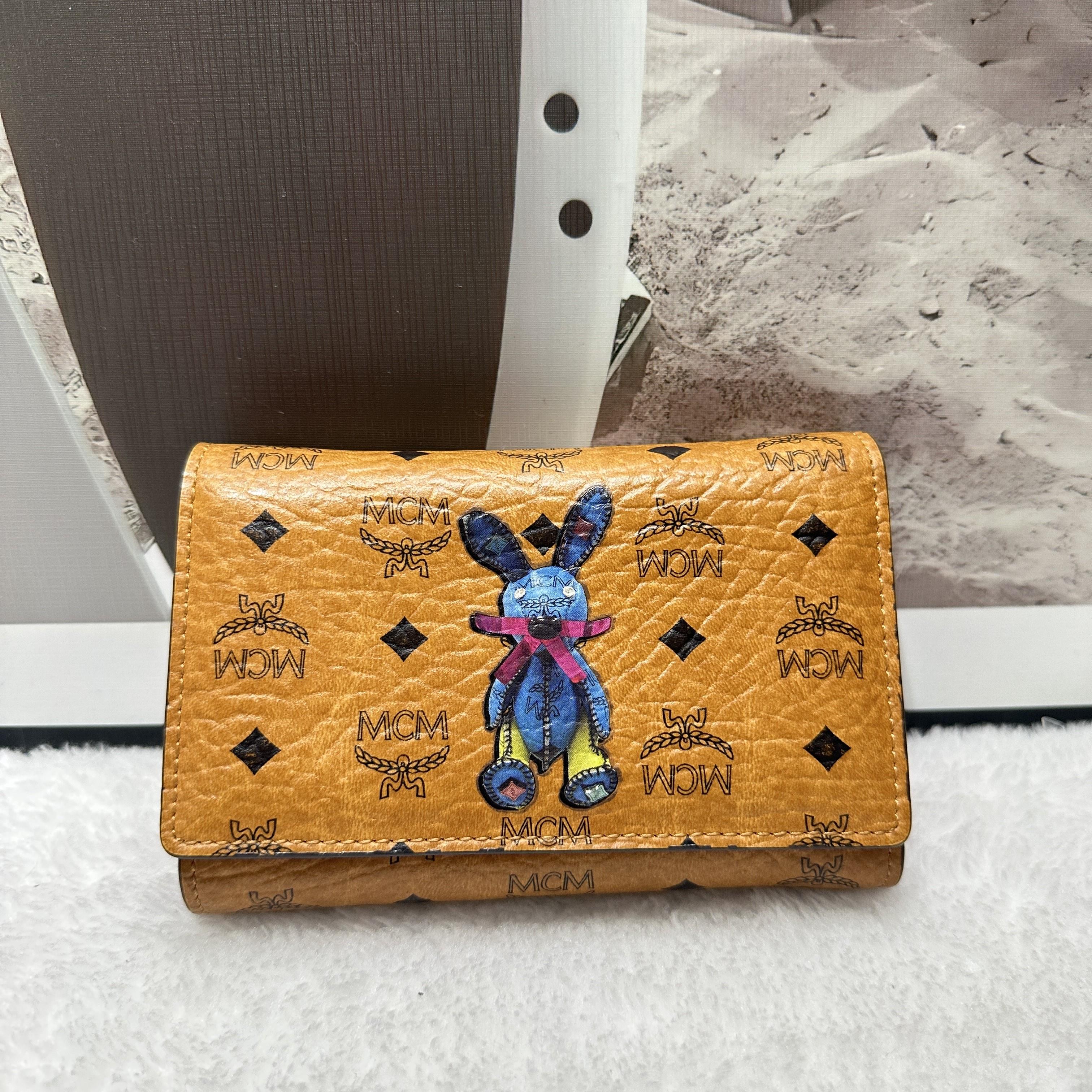 [Pre-Owned] Cognac Color Coated Canvas Medium Wallet - Excellent #1EEZVQ ONE SIZE