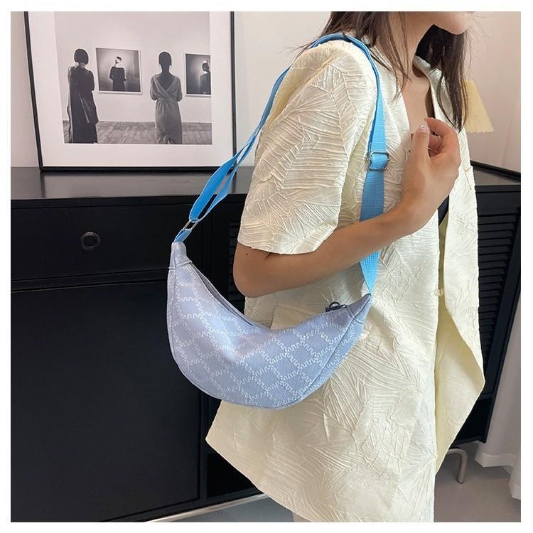 Stylish Large Capacity Quilted Canvas Bag For Women In Trendy Colors Ideal For Daily Use