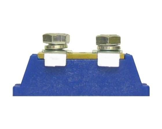 Blue neutral terminal attached to the ground