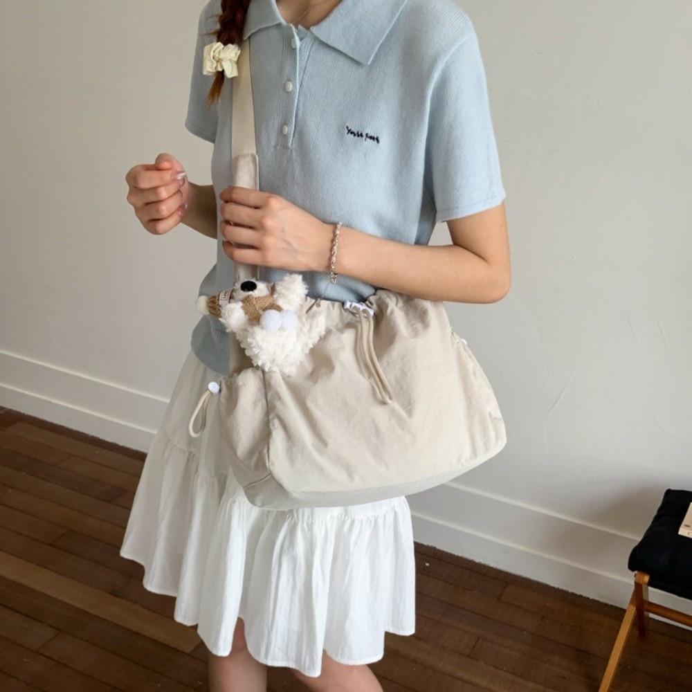 

Large Capacity Drawstring Tote Bag Pleated Crossbody Bag Trendy Nylon Shoulder Bag Office Worker чорний