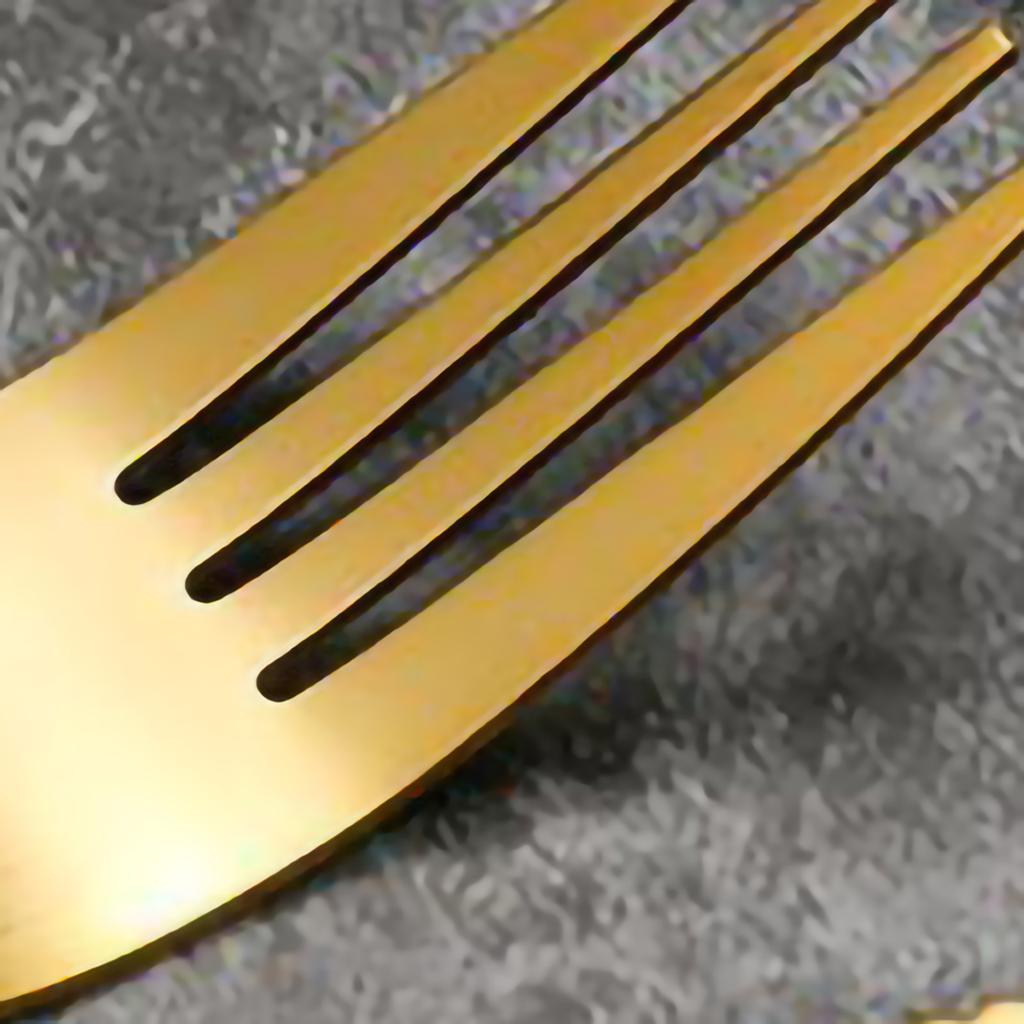 Besteckset Tragbar Edelstahl Steakmesser Gabel Löffel Geschirr Verdicktes Geschirrset Goldene Gabel