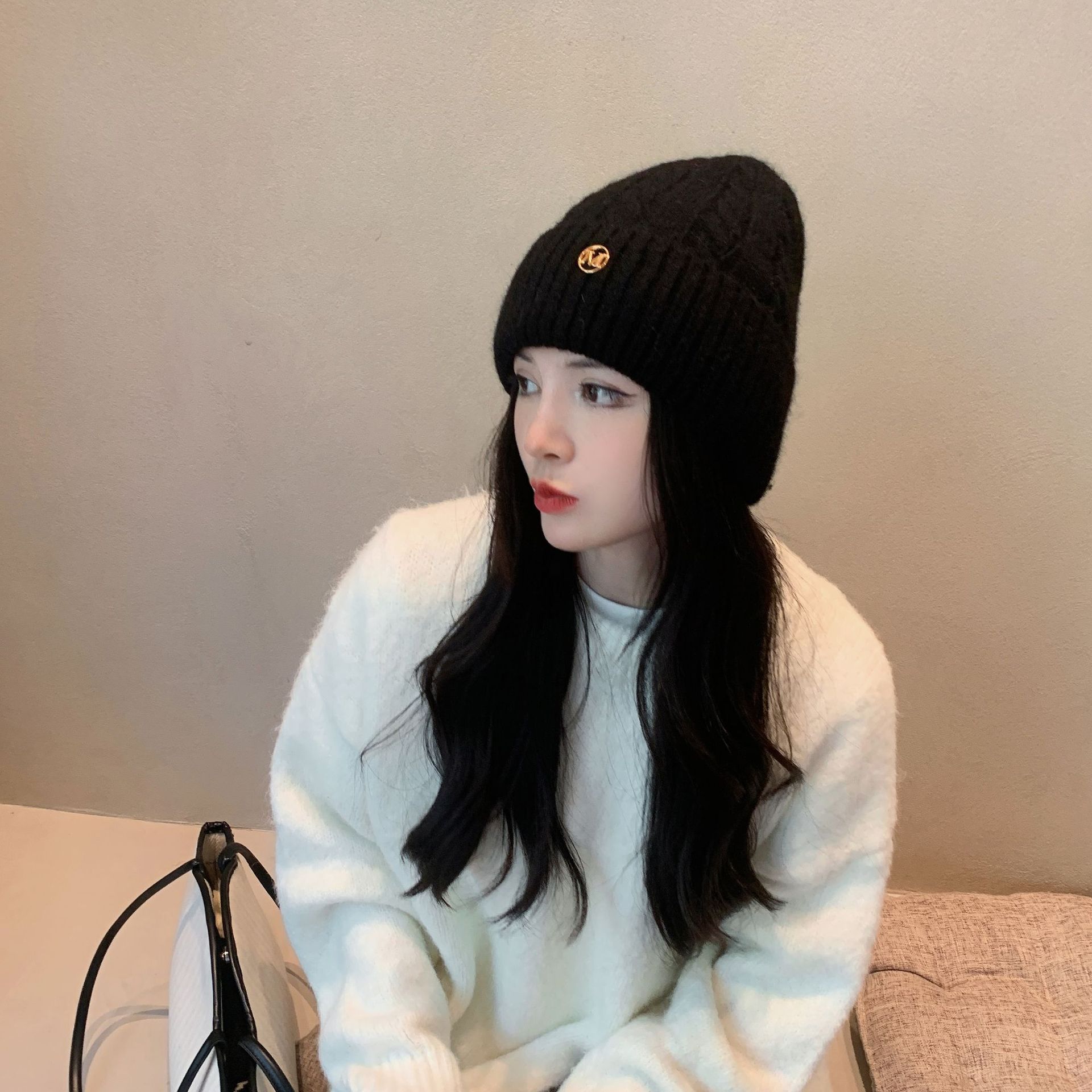 

Пуловерная шапка с большим обхватом головы Зимняя шапка из витой пряжи Вязаная шапка Утепленная флисом теплая модная универсальная защита для ушей Холодная шапка One size чёрный