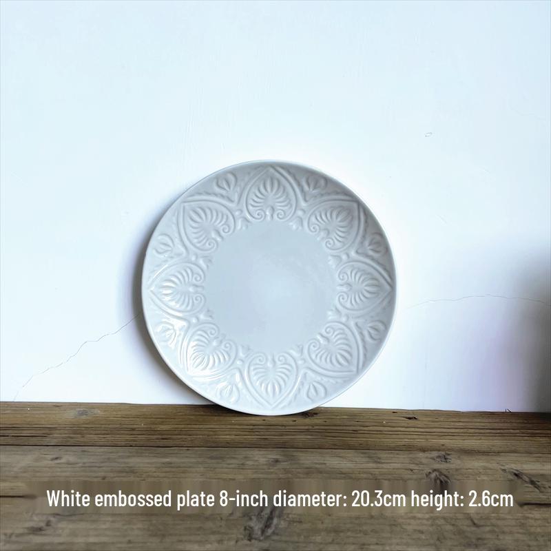 Piatti in Ceramica Raffinatamente Lavorati: Design Decorativi, Bassi, Profondi e da Insalata con Piccoli Difetti