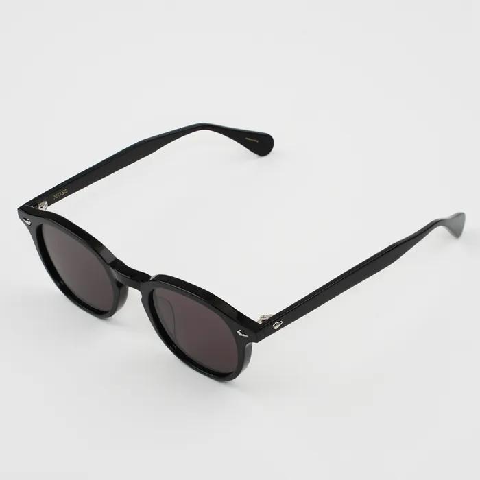 Daily Sunglasses Fashion Item_Lev Sunglasses_Black Smog
