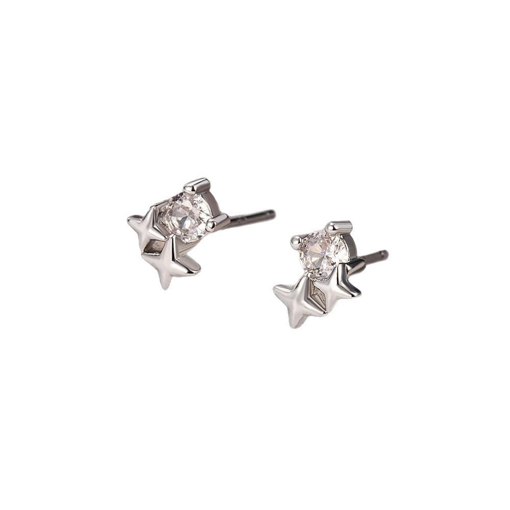 Sparkling zirconium quadrangle stud earrings are small, exquisite and simple, high-end exquisite niche design, personalized design, ear jewelry