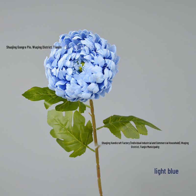 Элегантная хризантема, один стебель: Многослойное искусственное цветочное искусство для входов в отели и фотодекора.