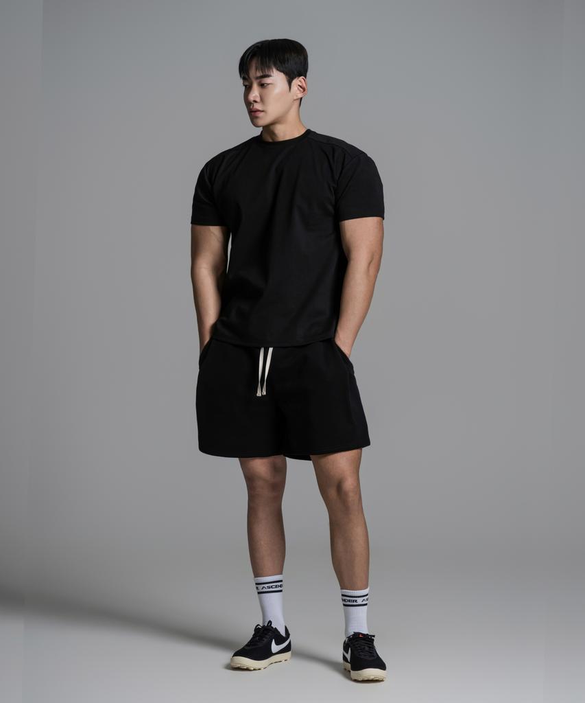 Eosendeo Plain Single-Pleat Wide Shorts [Black]
