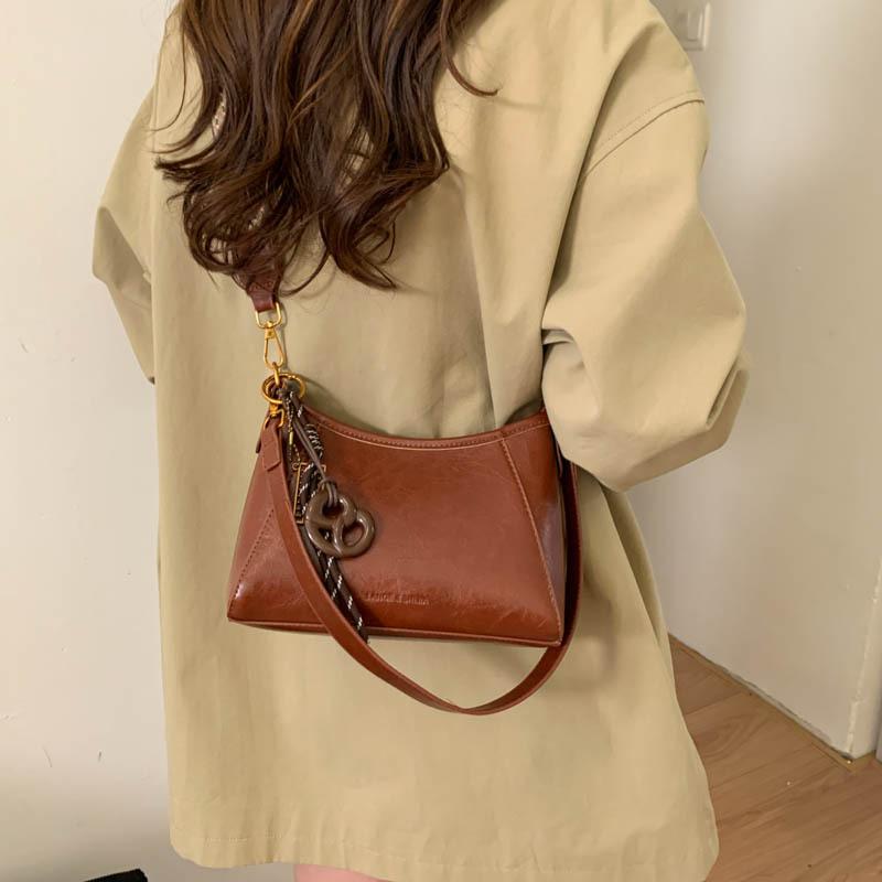 Fashion Retro Small Bag 2025 New Simple and Versatile Messenger Bag High-end Women's Broadband Shoulder Bucket Bag