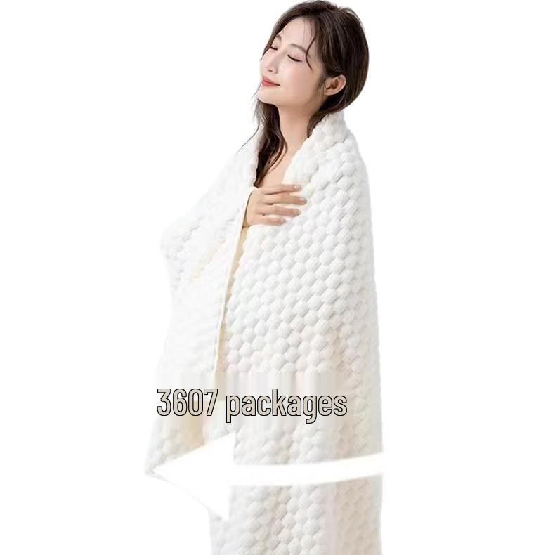 Cloud Velvet Bath Towel: Ultra Soft, Highly Absorbent, No Shedding, More Absorbent than Cotton, Perfect for Home or Beach