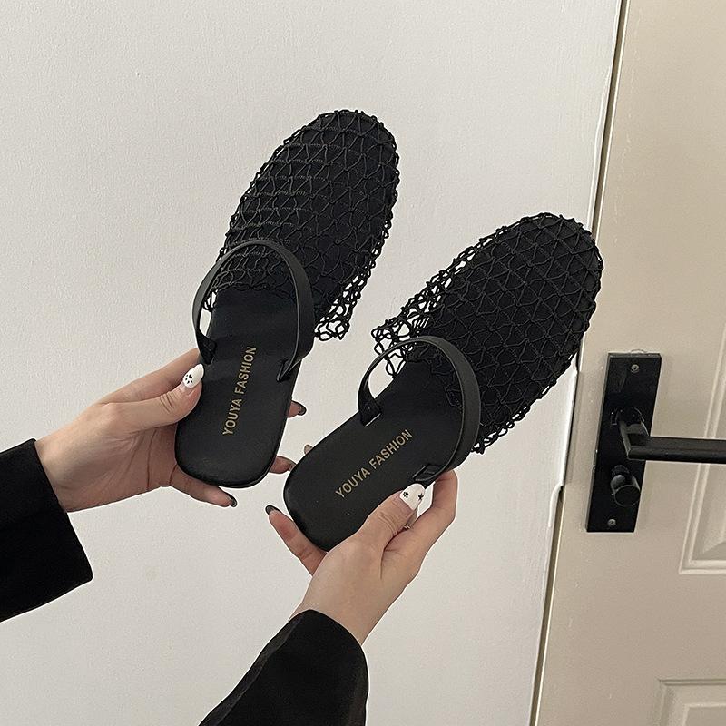 Niche woven hollow mesh cool slippers, shoes wear 2025 new summer wear versatile flat-bottomed half slippers