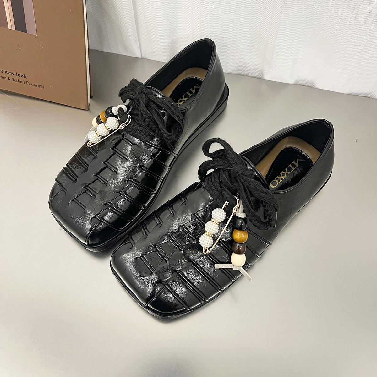 

Retro niche woven single shoes women s autumn 2025 new models with skirts soft-soled British small leather shoes Mary Jane shoes 40 чёрный