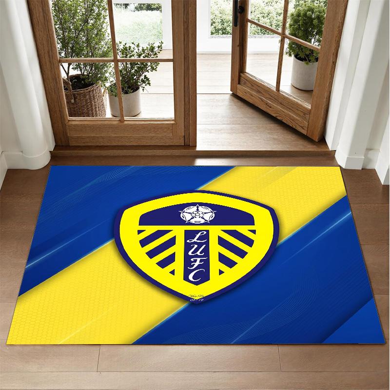 Leeds United Design Crystal Velvet Rug Soft Decorative Mat for Bedroom Entrance