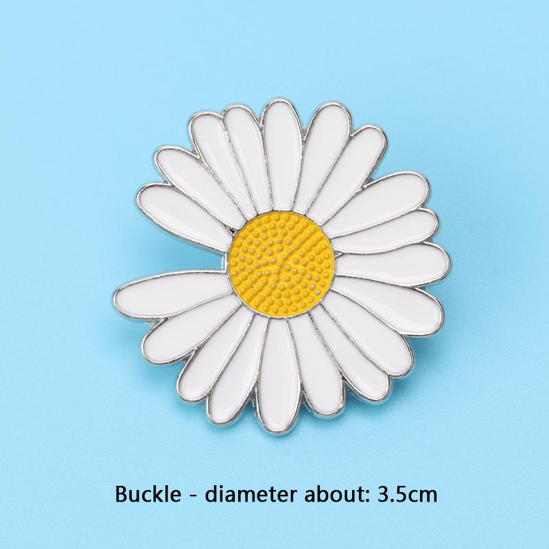 Daisy Flower Shoelace Buckle White Lightning Brooch Shoe Buckle Cute Lapel Button Enamel Pin for Girl Women Jewelry INS Gift 1pc