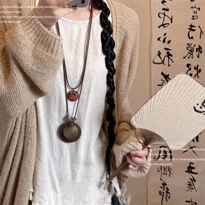 Nuova Collana Lunga Zen Cinese da Donna a Doppio Strato in Stile Etnico Retro con Perline, Catena da Collo di Nicchia con Piuma e Catena Clavicola