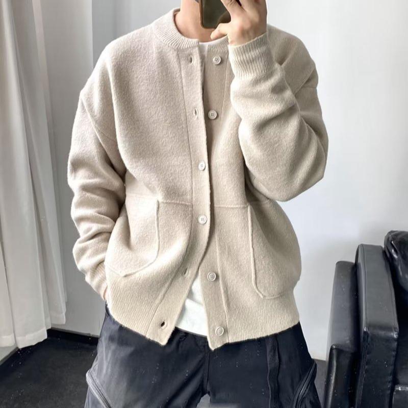 Men's Japanese Round Neck Cardigan: Spring/Fall Hong Kong Style Knit Sweater, Simple Loose Fit, Thick Sweater Coat