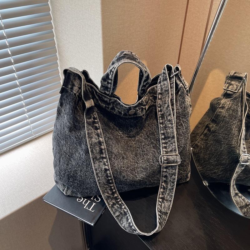 

Retro casual large-capacity tote bag women s new denim canvas bag bag messenger bag college student shoulder bag чорний