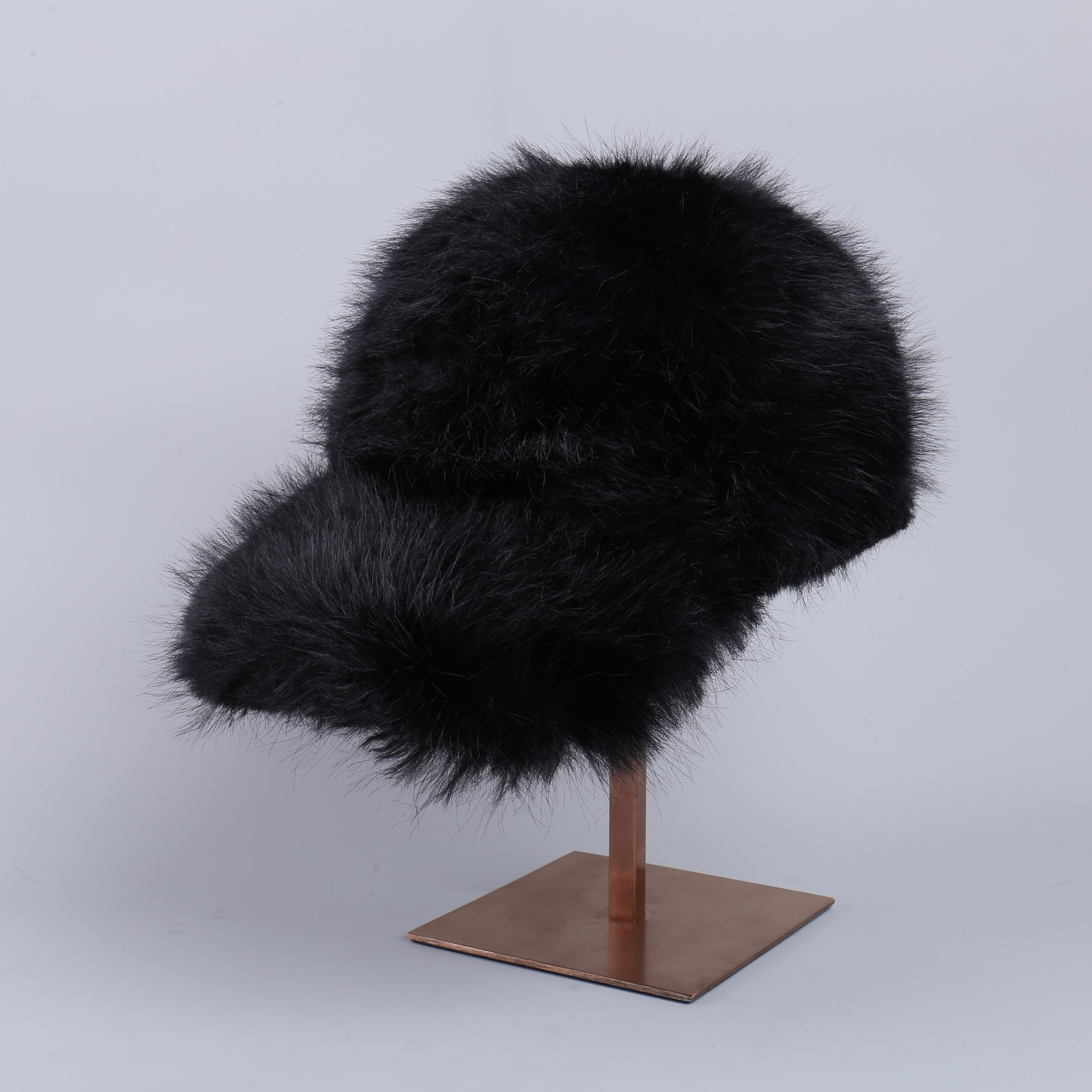 

Зимняя бейсболка из искусственного меха для мужчин и женщин - теплая плюшевая шапка, повседневная одежда для отдыха на открытом воздухе, новый блестящий плюшевый стиль для осени и зимы чёрный