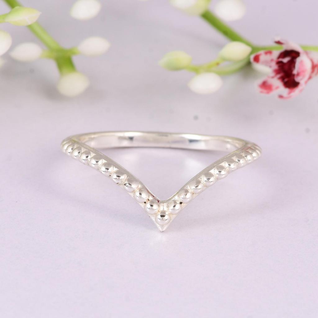 925 Sterling Silver Chevron Ring, Beaded V Shape Stacking Ring, Minimalist Wishbone Band, Dainty Stackable Silver Ring, Everyday Jewelry.