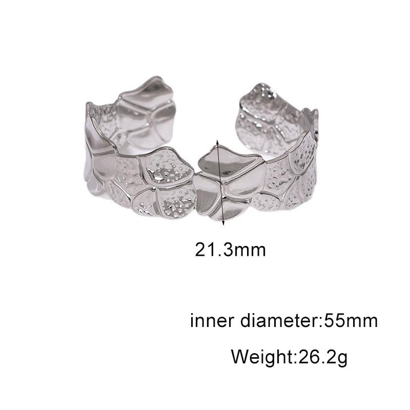 Waterproof Fashion Personalized Stainless Steel Opening Bracelet Line Texture Geometric Embossing Opening Bracelet Does Not