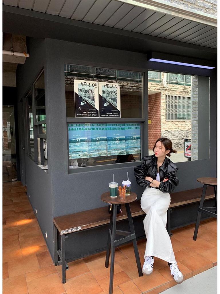 2026 Korean Chic High-Waisted Back Slit Denim Midi Skirt