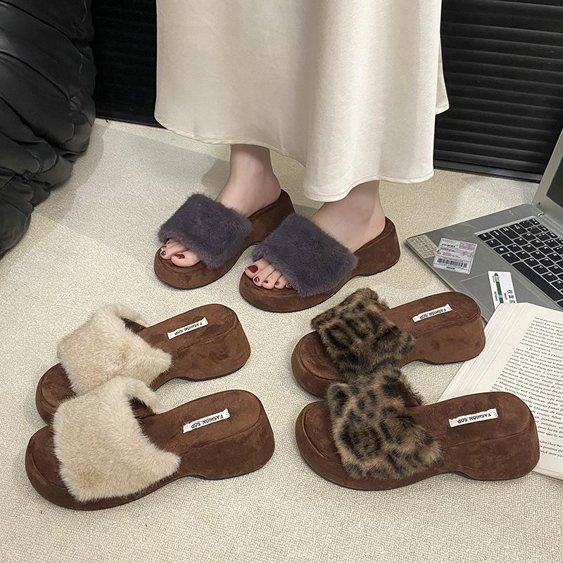 Thick-soled Fluffy Slippers Outside Women's Shoes, New Retro Niche Leopard Print One-word Drag Women In Autumn and Winter 2025