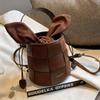IELGY women's fashion messenger bag, matte woven portable bucket bag