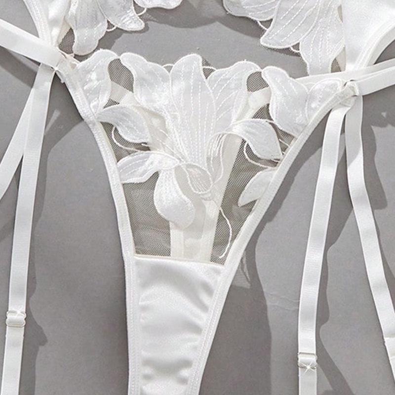 Exquisite Embroidered Floral Lingerie Set - Stylish Four-Piece Bra Set