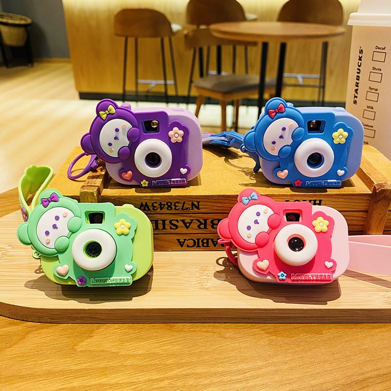 Fun And Whimsical Bear Camera Keychain Pvc Zinc Alloy Keyring Backpacks For
