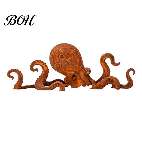 Rust-mottled Octopus Ornament Rust Patina Giant Squid Garden Sculpture, Handmade Metal Statue for Beachfront Villa Decoration Outdoor Lawn, Patio, and