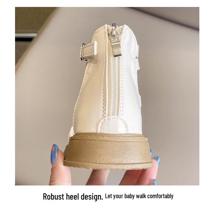 Fairy Style Roman Sandals - Soft Sole, Thick-Soled, Versatile Flat Beach Shoes for Summer 2026.