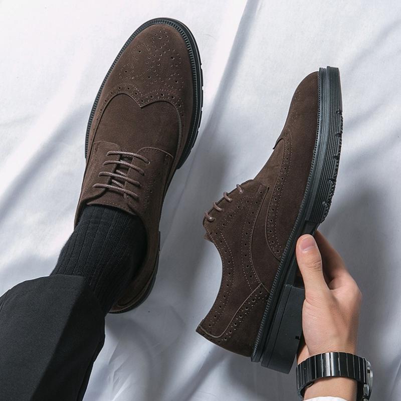 Large Size Abrasive Leather Brock Carved Business Dress Shoes for Men Round Head Lace-up Casual Shoes 2026 New