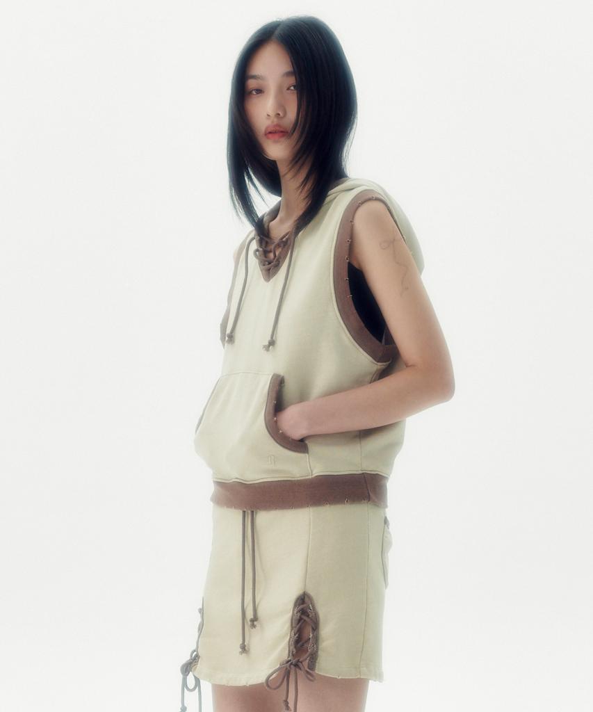 Leoninghai Hooded Sleeveless Sweat Vest [Beige]