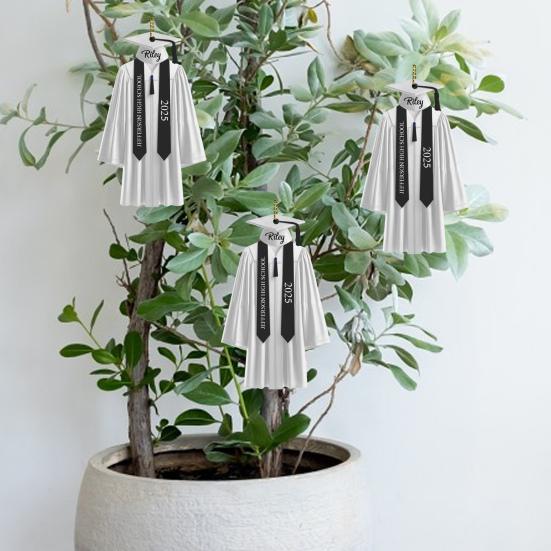2D Personalized Graduation Ornaments Class of 2025 Graduation Gown Hanging Decoration Custom Name Year Acrylic Keepsake High School College Grad Gift