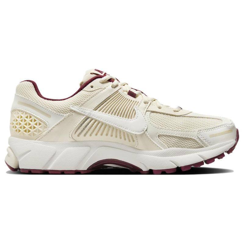 Nike Pantofi sport casual pentru femei Zoom Vomero 5 Valentine's Day HF0737-111